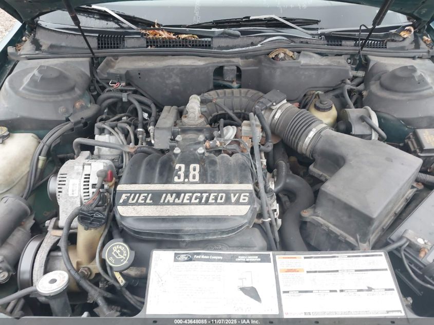 1993 Lincoln Continental Executive VIN: 1LNLM9741PY720224 Lot: 43648085