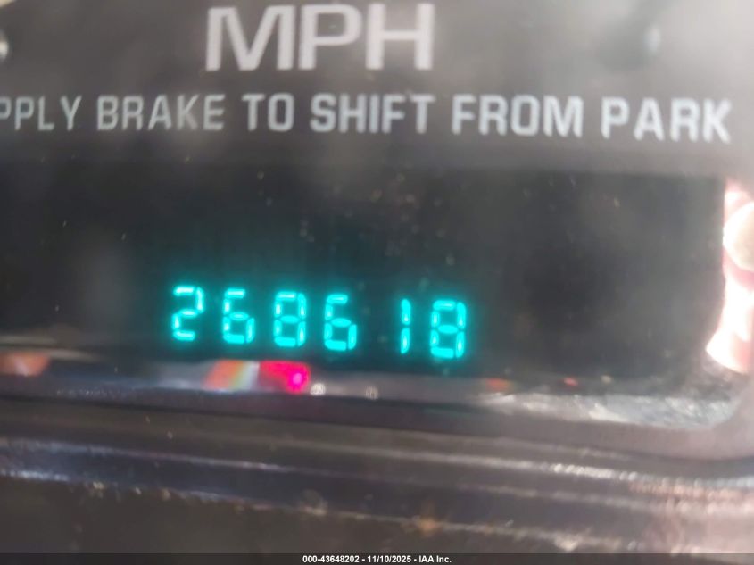 2000 Chevrolet Tahoe All New Lt VIN: 1GNEK13T5YJ133197 Lot: 43648202