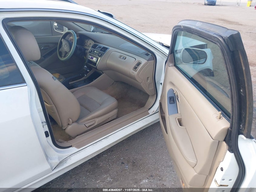 1HGCG225X1A024400 2001 HONDA ACCORD photo no. 5