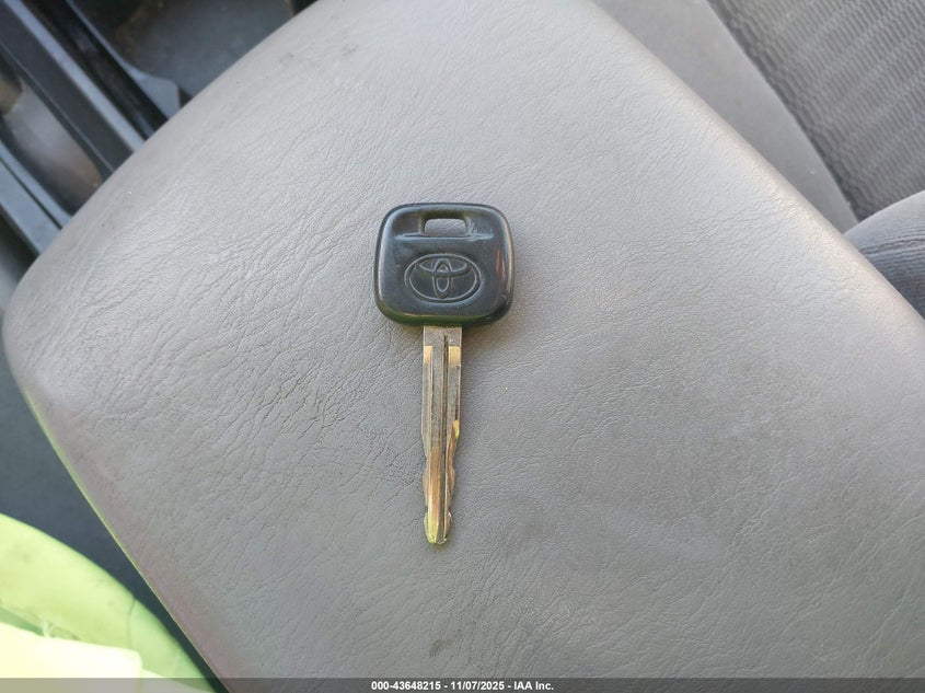4T1BE32K65U621992 2005 TOYOTA CAMRY photo no. 11