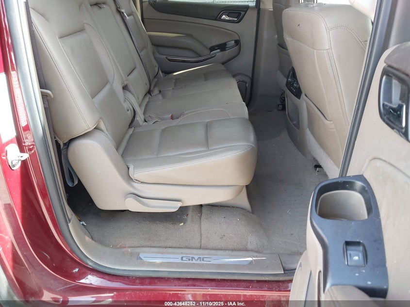 2019 GMC Yukon Xl Slt VIN: 1GKS2GKC7KR279551 Lot: 43648252