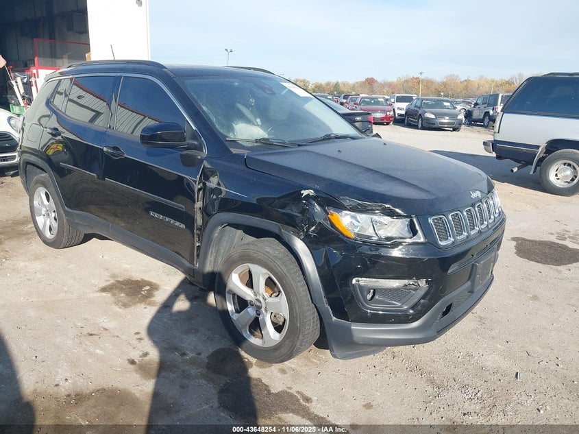 2019 JEEP COMPASS LATITUDE 4X4 - 3C4NJDBB6KT840377