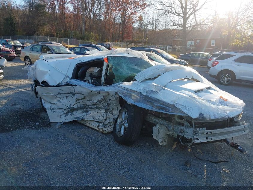 1ZVFT82HX55113142 FORD MUSTANG Photo 1