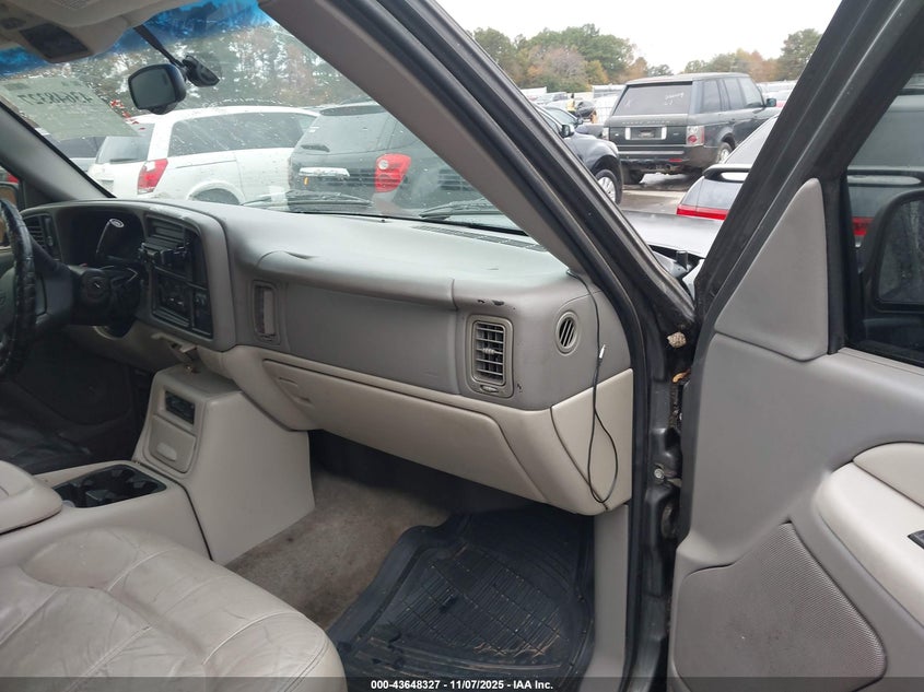 1GNEC13Z52J301882 2002 CHEVROLET TAHOE photo no. 5