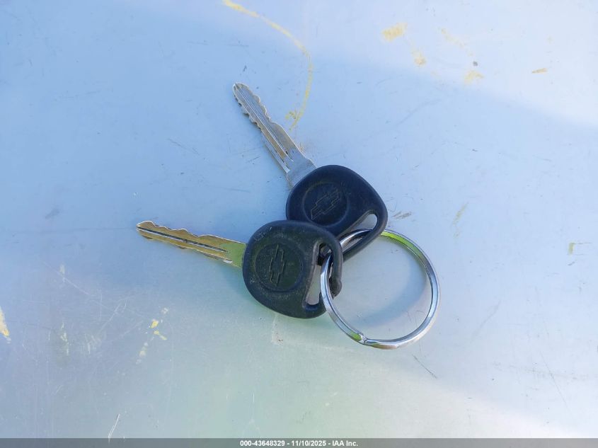 2005 Chevrolet Silverado 1500 Work Truck VIN: 1GCEC19X25Z355709 Lot: 43648329