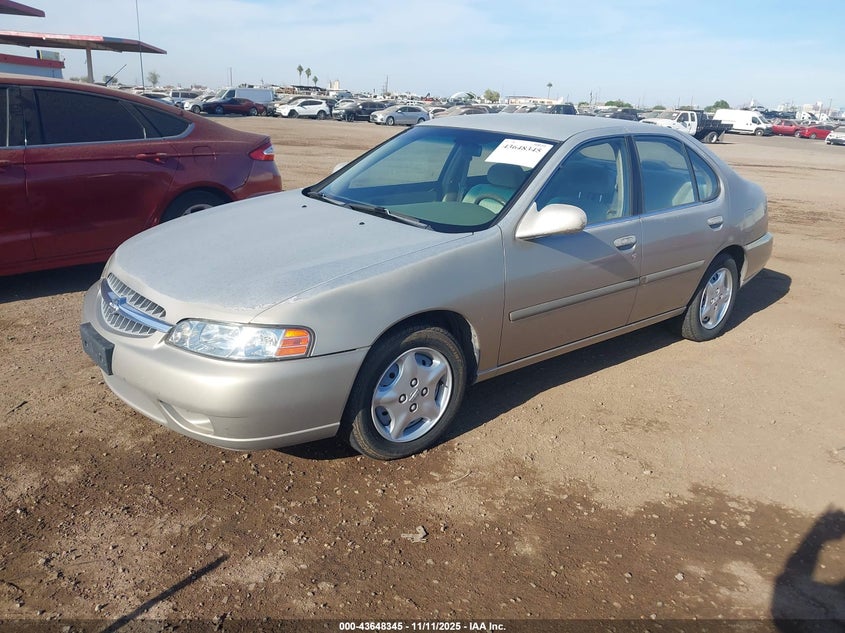 1N4DL01D2YC161377 2000 NISSAN ALTIMA photo no. 2