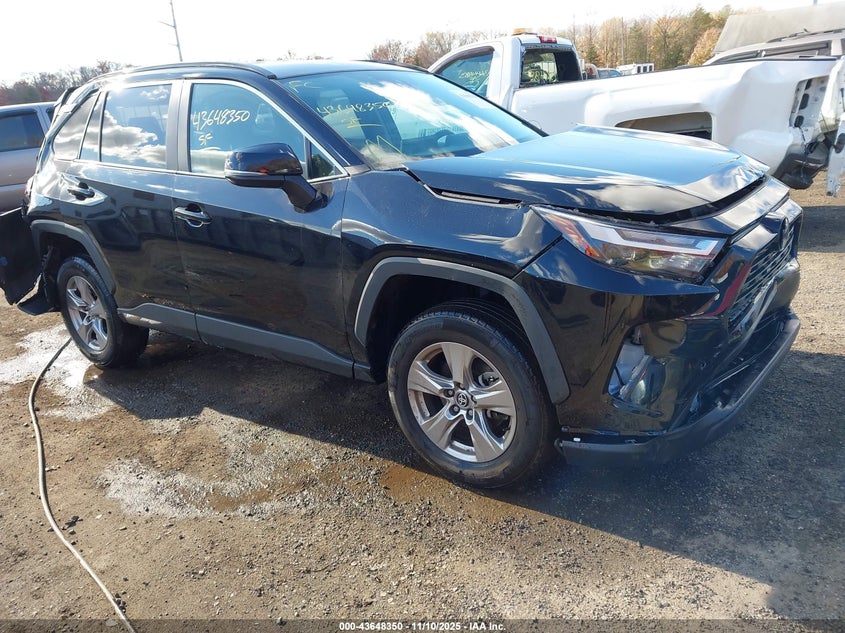 TOYOTA RAV4 XLE