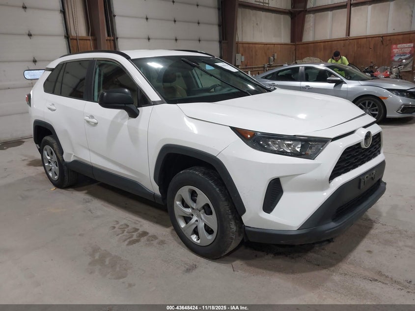 TOYOTA RAV4 LE