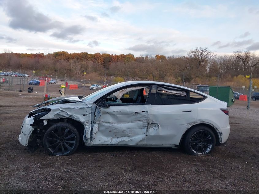 2020 Tesla Model Y Long Range Dual Motor All-Wheel Drive VIN: 5YJYGDEE3LF017097 Lot: 43648431