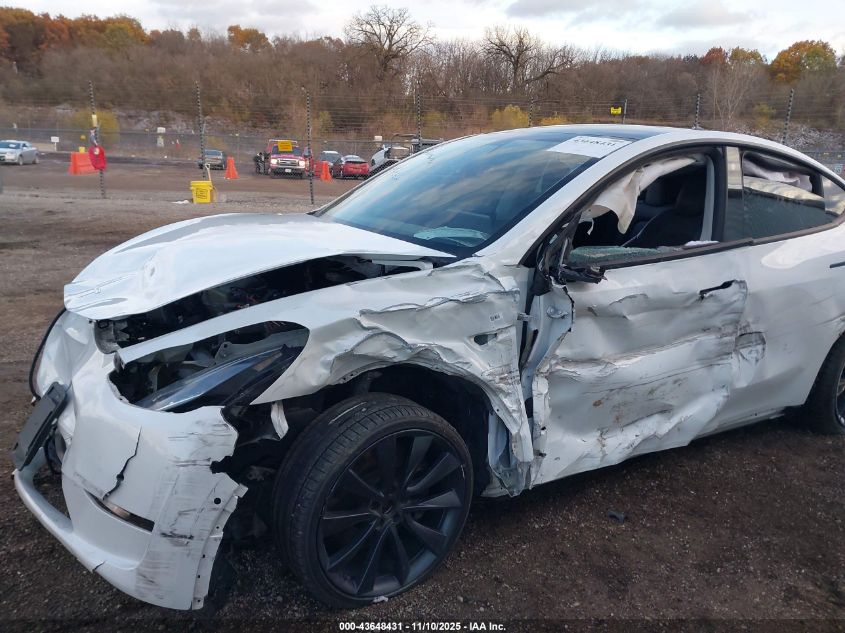 2020 Tesla Model Y Long Range Dual Motor All-Wheel Drive VIN: 5YJYGDEE3LF017097 Lot: 43648431