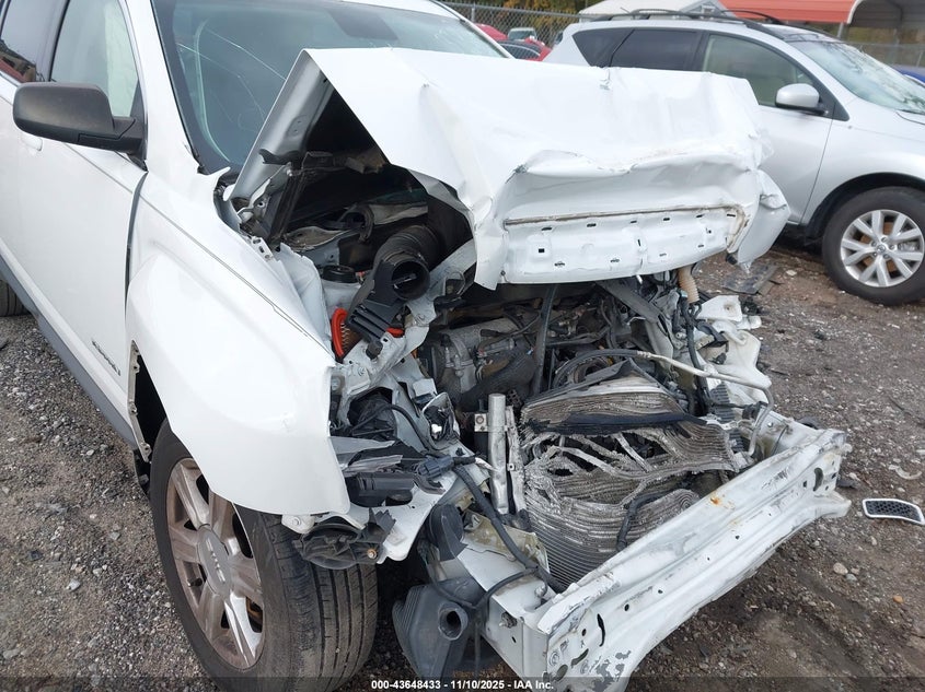 2015 GMC Terrain Sl VIN: 2GKALNEK9F6323700 Lot: 43648433