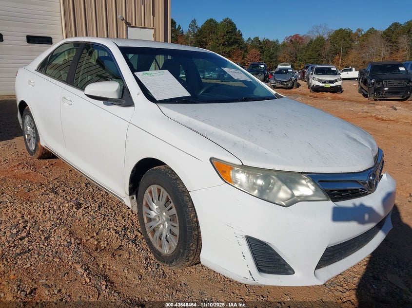 TOYOTA CAMRY LE