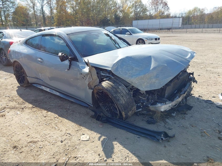 BMW M4 COMPETITION XDRIVE