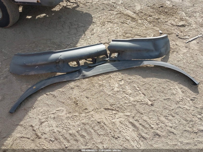 2002 Ford F-150 Xl/Xlt VIN: 1FTRF17202NC00174 Lot: 43648523