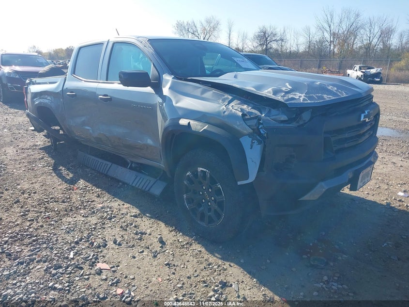 CHEVROLET COLORADO 4WD SHORT BOX TRAIL BOSS