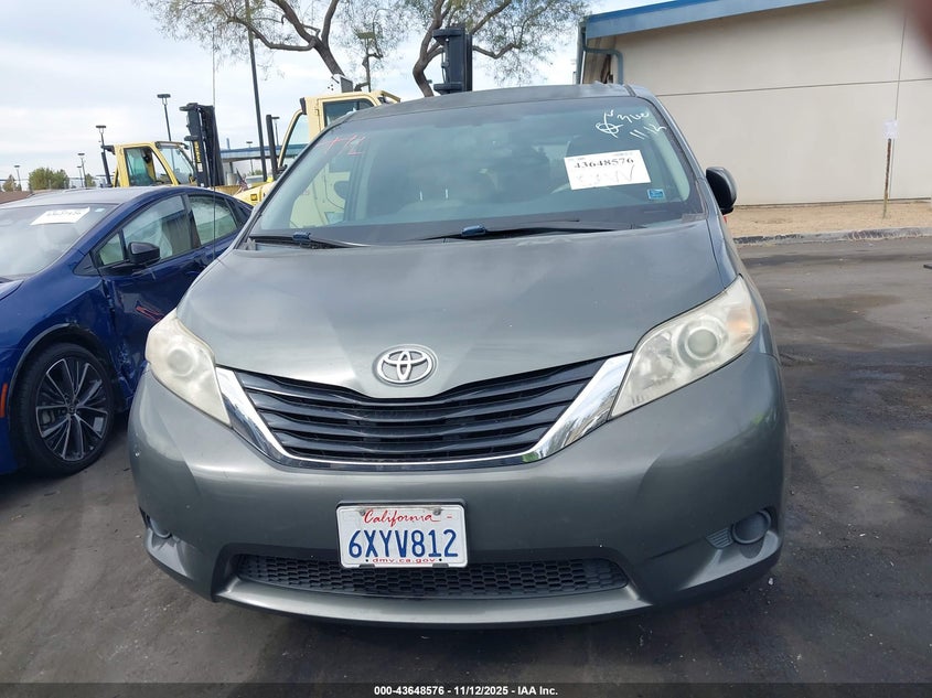 5TDKK3DCXDS285852 2013 TOYOTA SIENNA photo no. 13