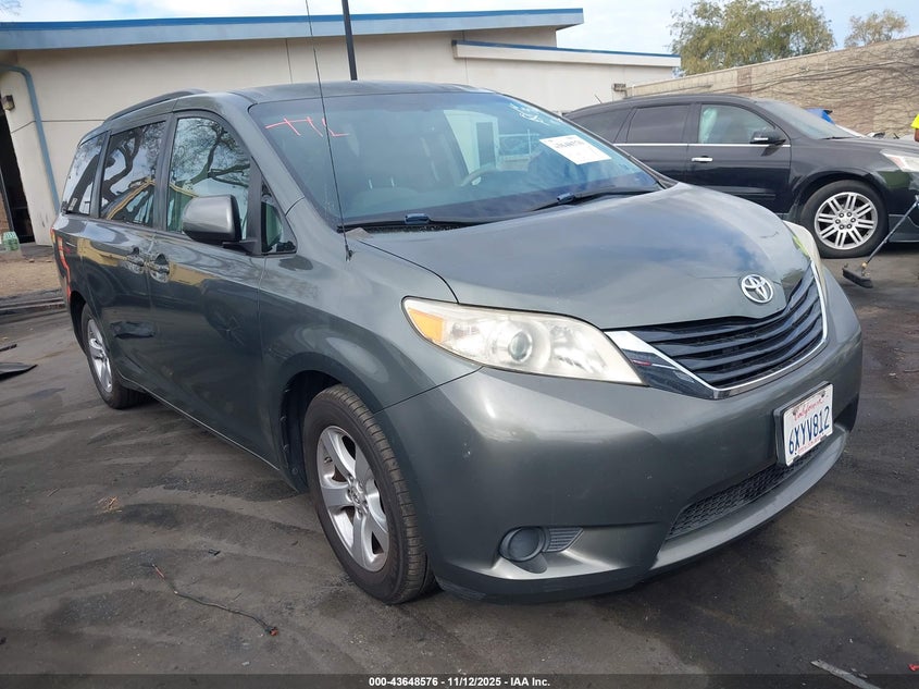 5TDKK3DCXDS285852 2013 TOYOTA SIENNA photo no. 17
