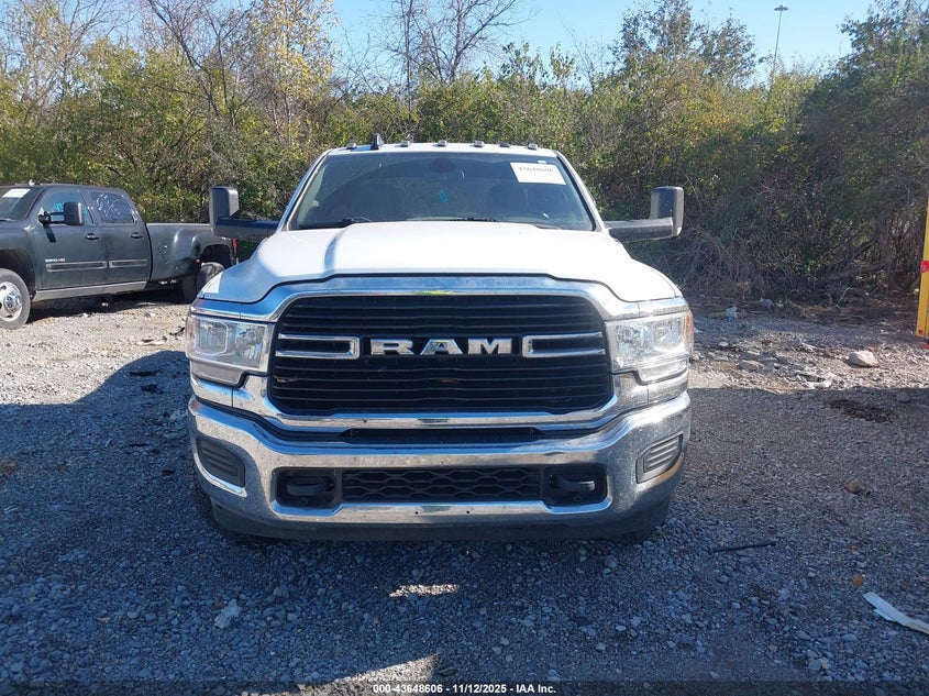 2021 Ram 3500 Big Horn 4X4 8' Box VIN: 3C63RRHL8MG616785 Lot: 43648606