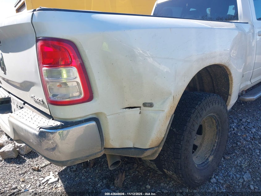 2021 Ram 3500 Big Horn 4X4 8' Box VIN: 3C63RRHL8MG616785 Lot: 43648606