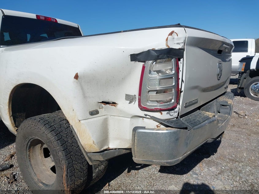 2021 Ram 3500 Big Horn 4X4 8' Box VIN: 3C63RRHL8MG616785 Lot: 43648606