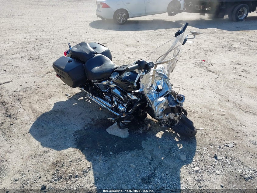 2022 HARLEY-DAVIDSON FLHCS - 1HD1YBK13NB036564