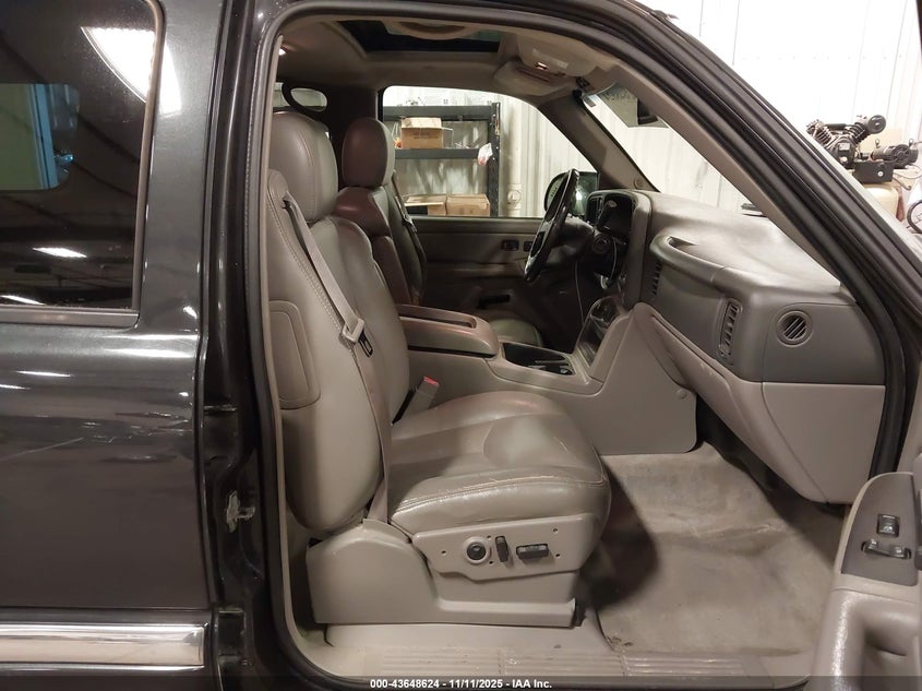 1GKEK13Z24J295509 2004 GMC YUKON photo no. 5