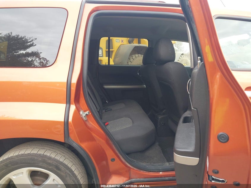 2007 Chevrolet Hhr Lt VIN: 3GNDA23DX7S637853 Lot: 43648712