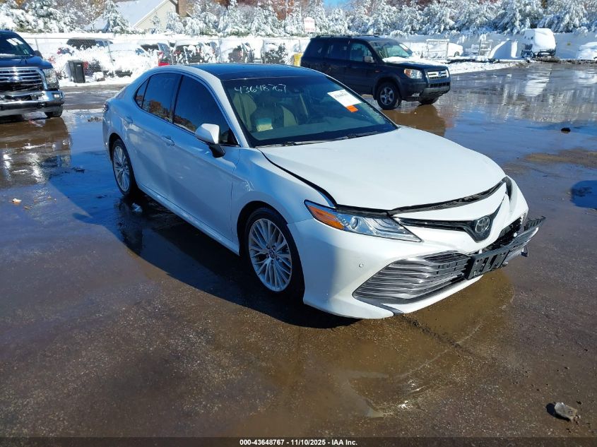 TOYOTA CAMRY XLE