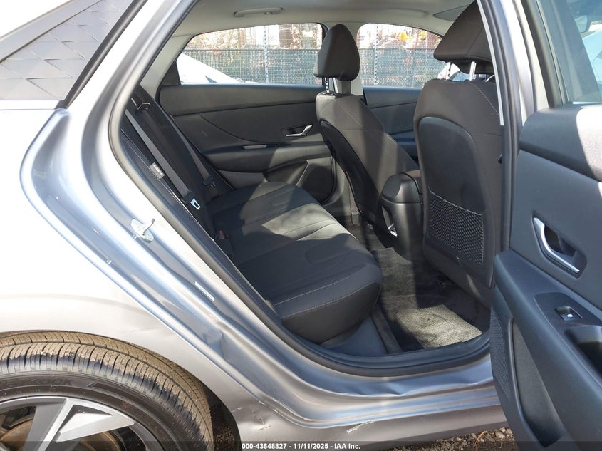 VIN KMHLS4DG5SU974232 2025 HYUNDAI ELANTRA SEL CONVENIENCE