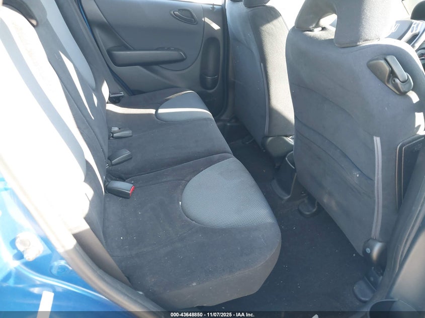 JHMGD38647S017412 2007 HONDA FIT photo no. 8
