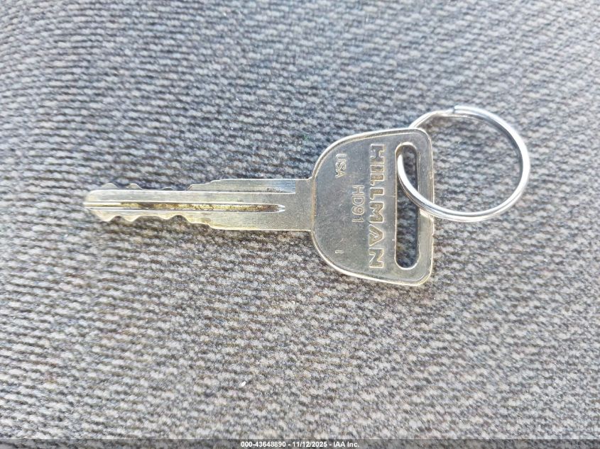 1998 Honda Civic Lx VIN: 1HGEJ6572WL035207 Lot: 43648890