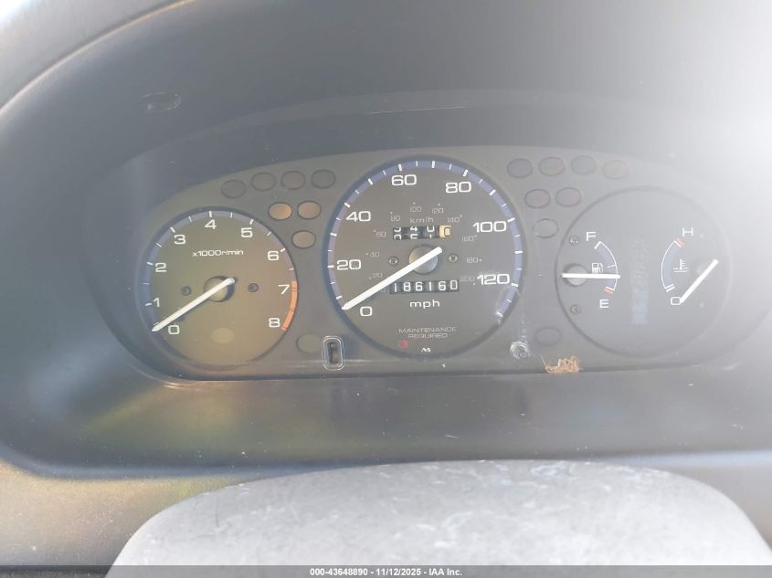 1998 Honda Civic Lx VIN: 1HGEJ6572WL035207 Lot: 43648890