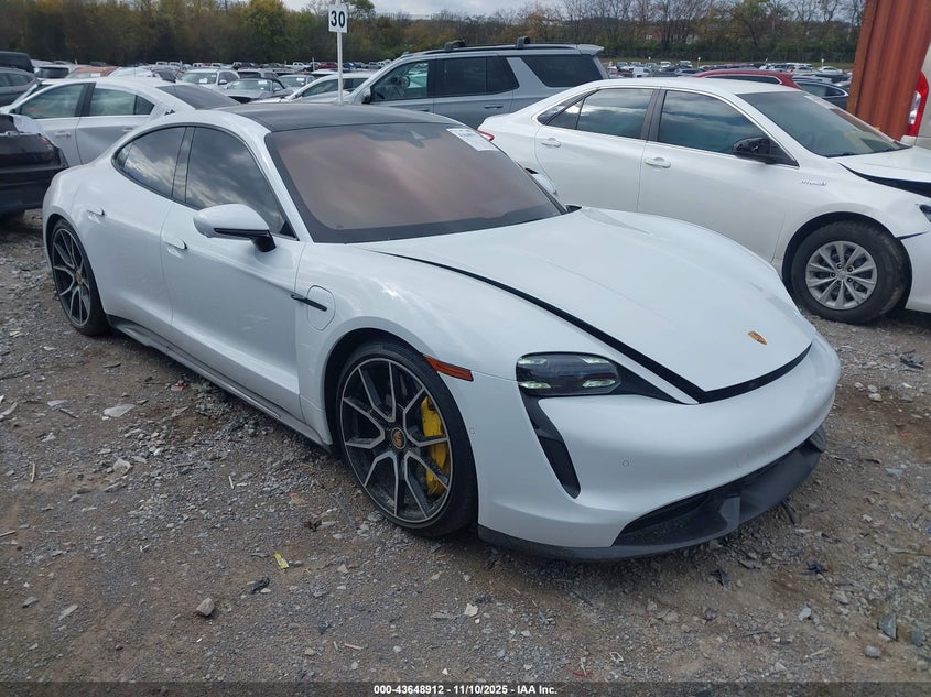 PORSCHE TAYCAN TURBO/TURBO S