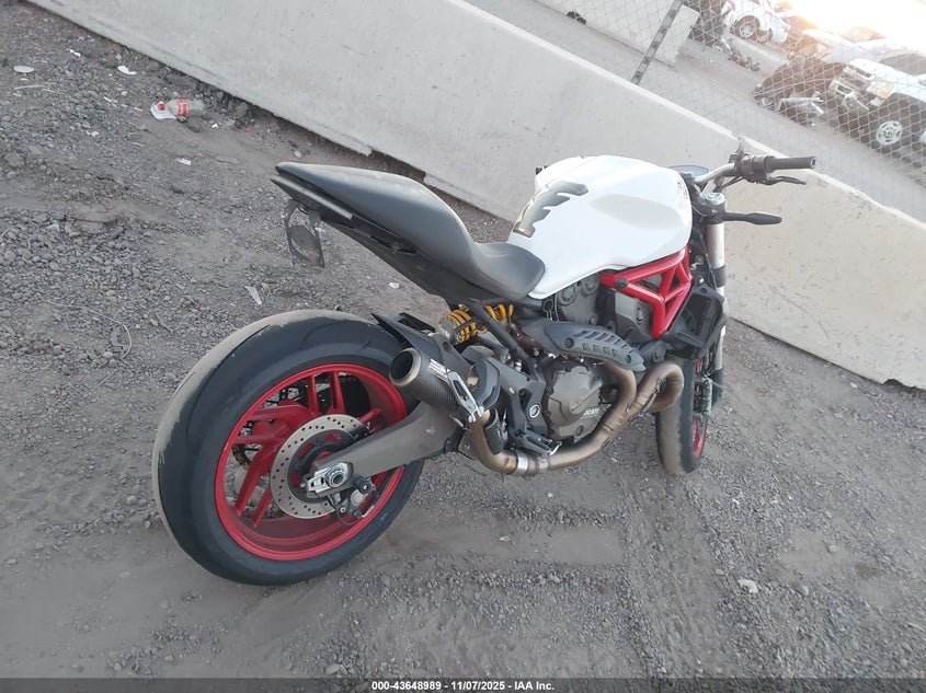ZDM1RBTS2FB013417 2015 DUCATI MONSTER photo no. 4
