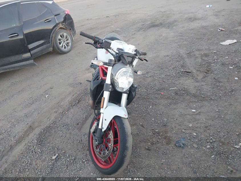 ZDM1RBTS2FB013417 2015 DUCATI MONSTER photo no. 5