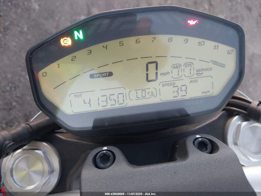 2015 Ducati Monster 821 VIN: ZDM1RBTS2FB013417 Lot: 43648989