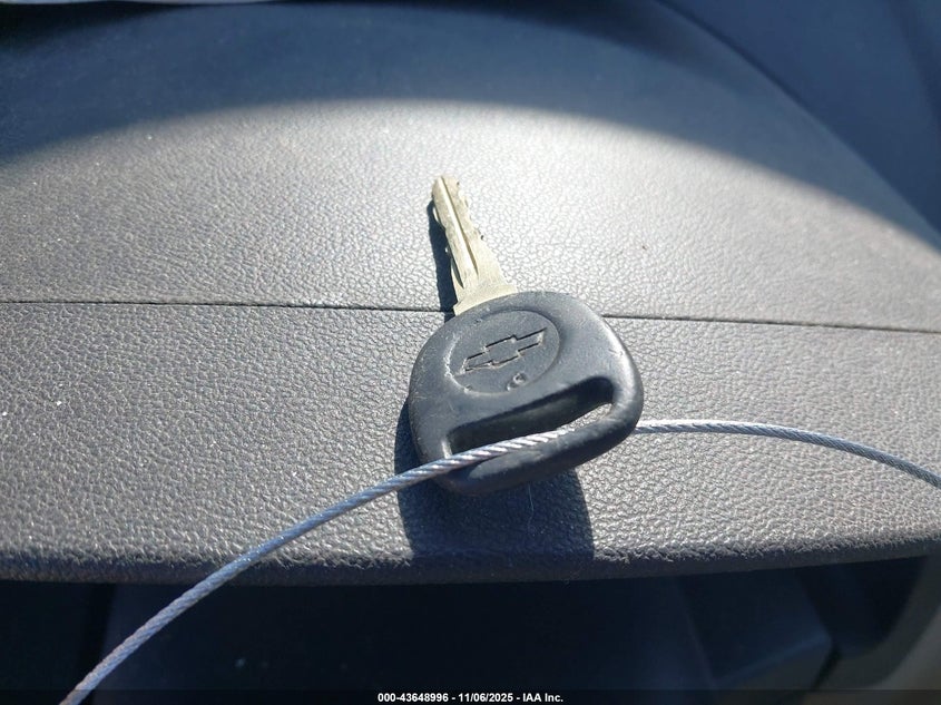 2005 Chevrolet Equinox Ls VIN: 2CNDL13F556182710 Lot: 43648996