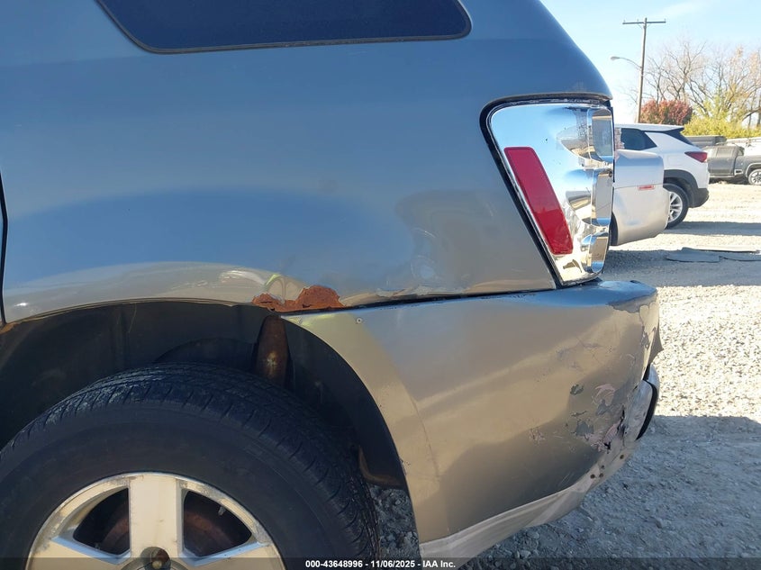 2005 Chevrolet Equinox Ls VIN: 2CNDL13F556182710 Lot: 43648996