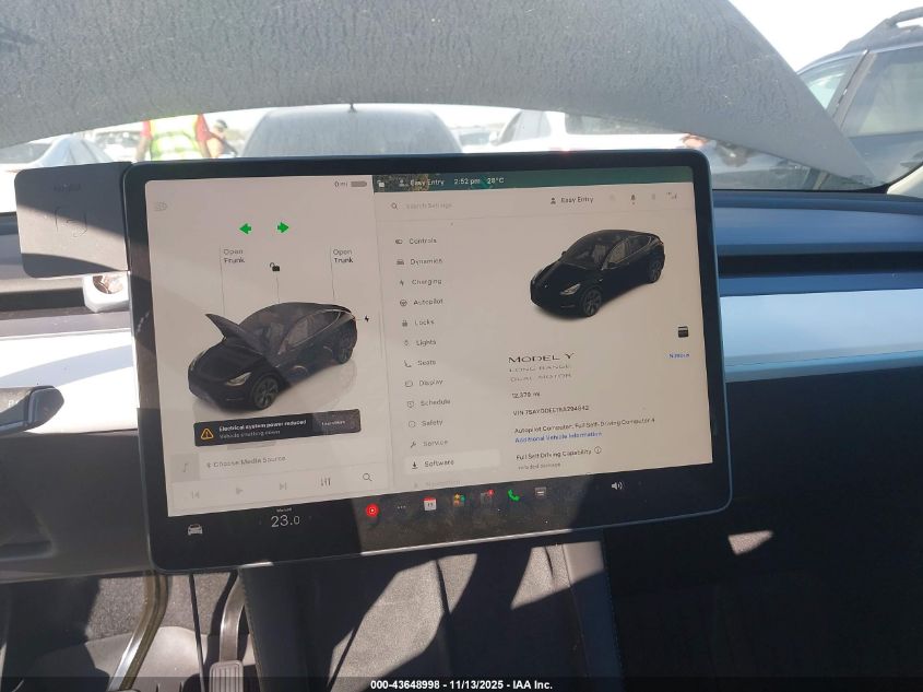 2024 Tesla Model Y Long Range Dual Motor All-Wheel Drive VIN: 7SAYGDEE1RA294842 Lot: 43648998