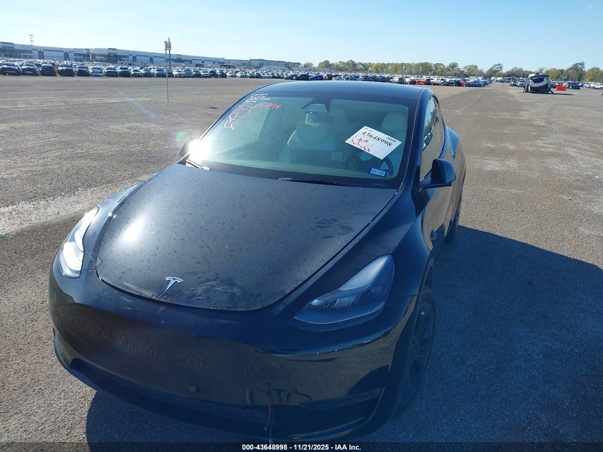 2024 Tesla Model Y Long Range Dual Motor All-Wheel Drive VIN: 7SAYGDEE1RA294842 Lot: 43648998
