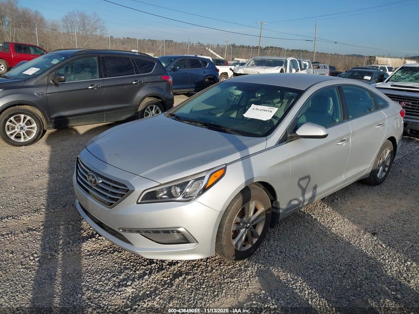 2015 HYUNDAI SONATA SE 5NPE24AF9FH248852