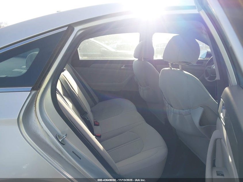2015 HYUNDAI SONATA SE 5NPE24AF9FH248852