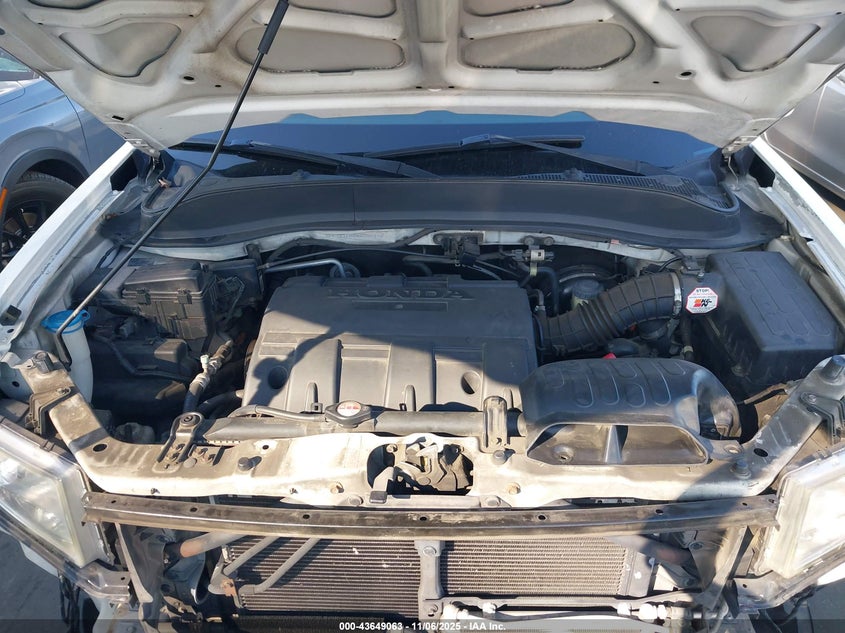 2011 Honda Ridgeline Rtl VIN: 5FPYK1F52BB002415 Lot: 43649063