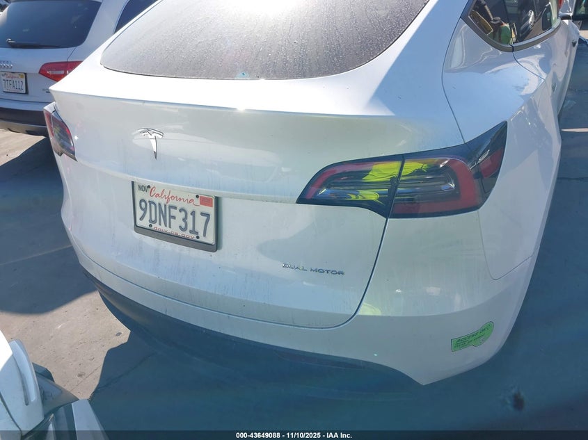 2023 Tesla Model Y Awd/Long Range Dual Motor All-Wheel Drive VIN: 7SAYGAEE5PF596536 Lot: 43649088