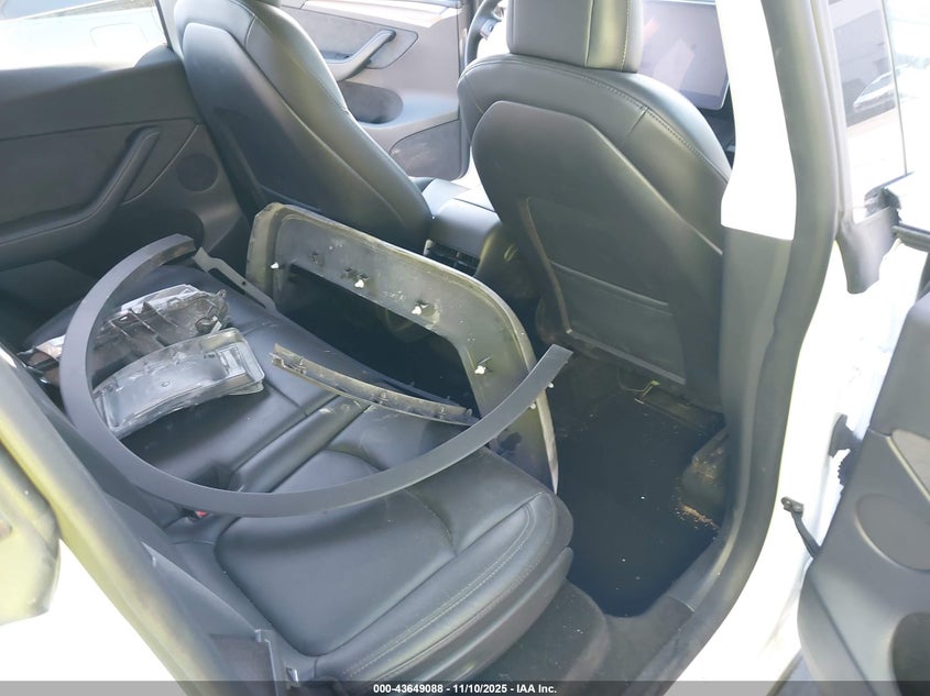 2023 Tesla Model Y Awd/Long Range Dual Motor All-Wheel Drive VIN: 7SAYGAEE5PF596536 Lot: 43649088