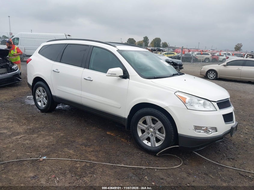 CHEVROLET TRAVERSE 2LT