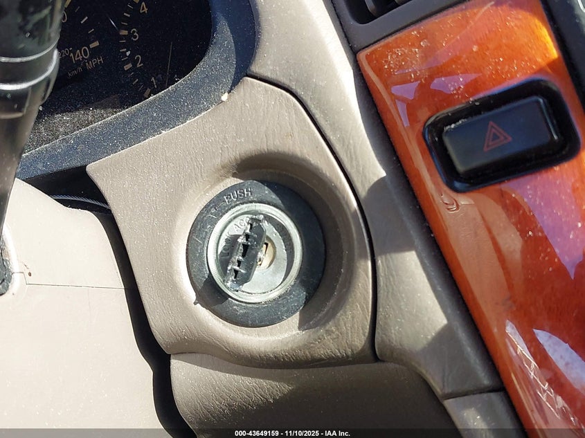 2001 Lexus Rx 300 VIN: JTJHF10U810196651 Lot: 43649159