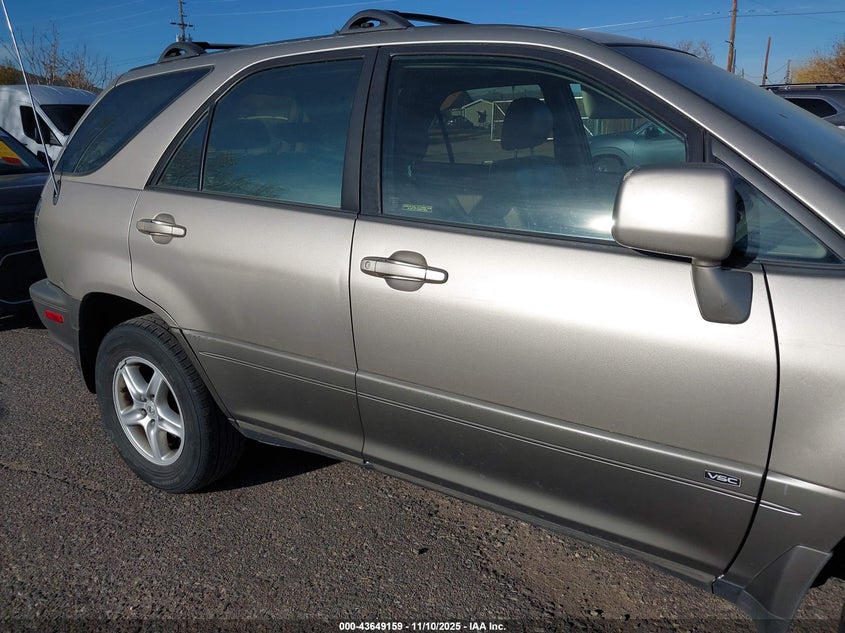 2001 Lexus Rx 300 VIN: JTJHF10U810196651 Lot: 43649159