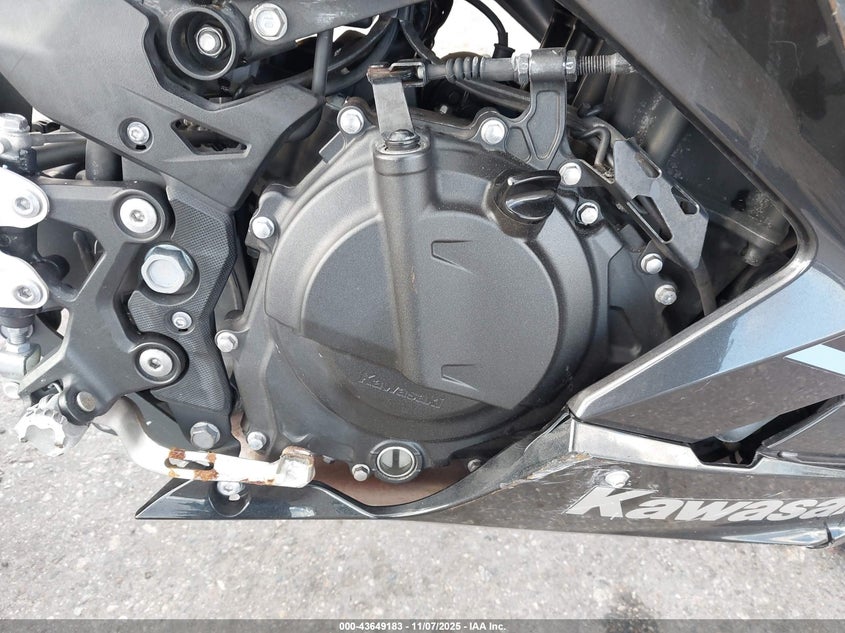 2020 Kawasaki Ex400 VIN: JKAEXKG10LDA67333 Lot: 43649183