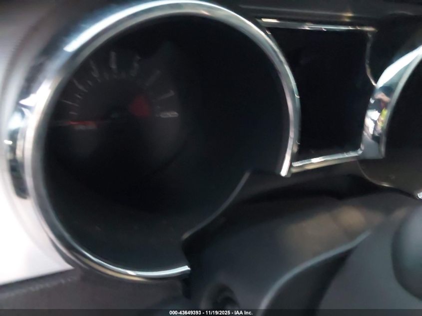 2005 Ford Mustang Gt Deluxe/Gt Premium VIN: 1ZVFT82H755219564 Lot: 43649393